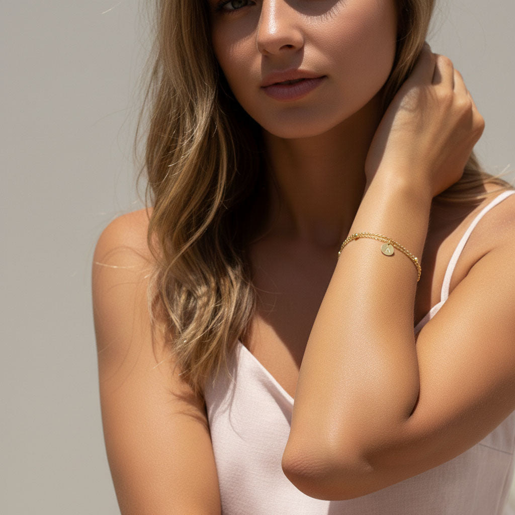 Initial - Armband med bokstavsbricka