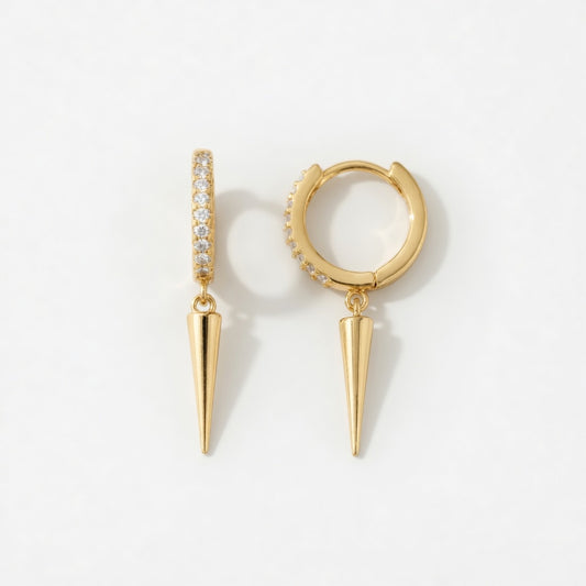 Tova - Hoops med stenar och spikedesign