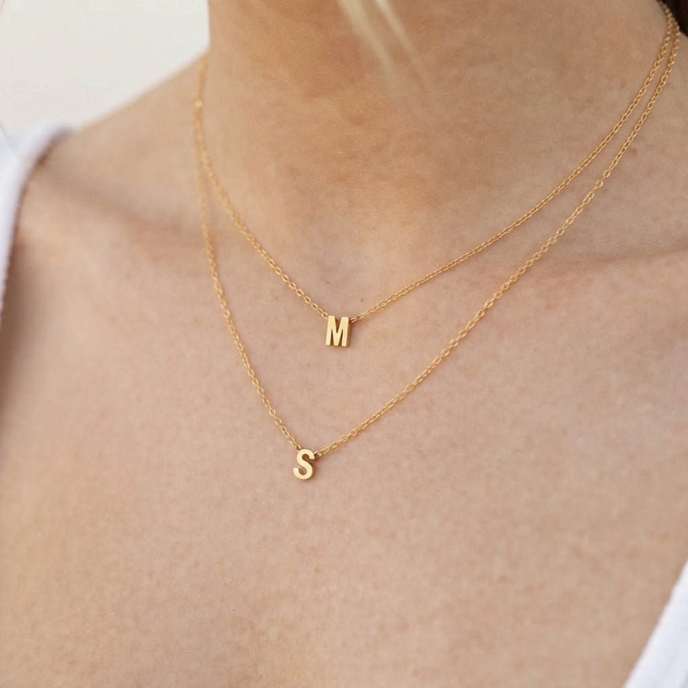 Letter – Halsband med bokstav