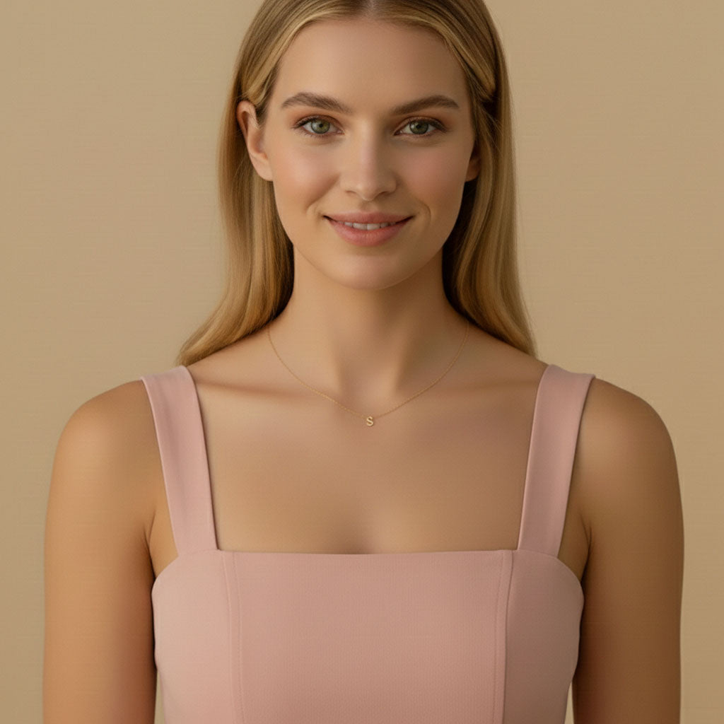 Letter - Halsband med bokstav