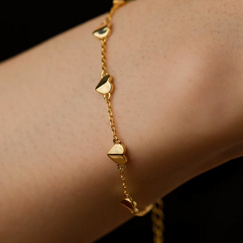 Lover's Link - Armband med hjärtformade detaljer