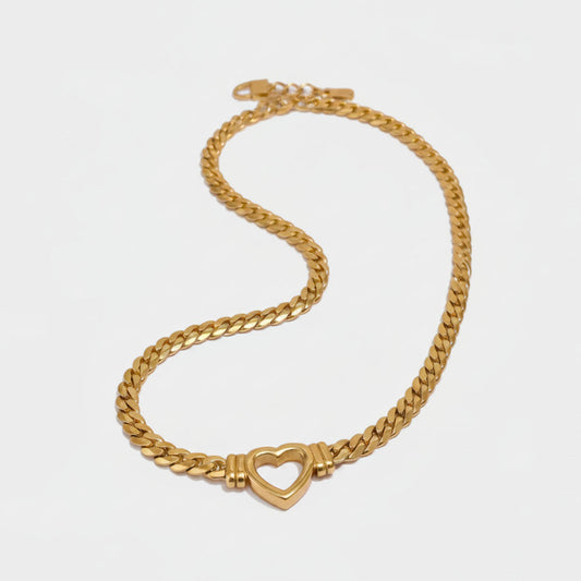 Lovis - halsband i grövre kedja och hjärta