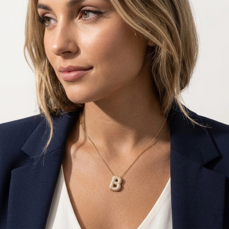 Luxe Initials - Halsband med chunky bokstavsdesign