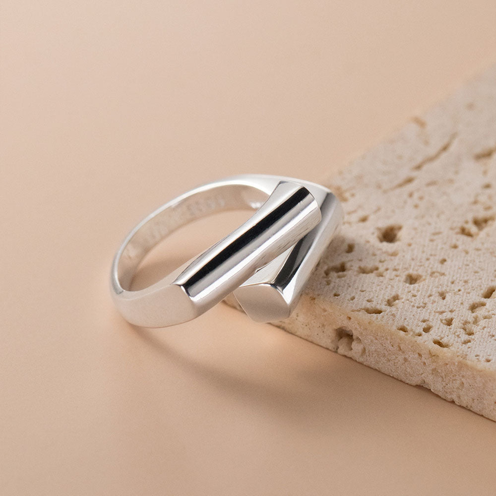 Modest - Justerbar ring med modern design