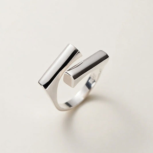 Modest - Justerbar ring med modern design