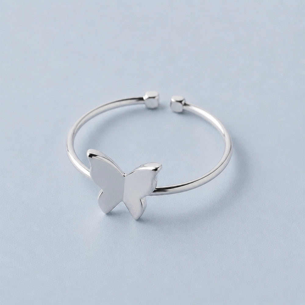 Nelia – Justerbar ring med fjäril