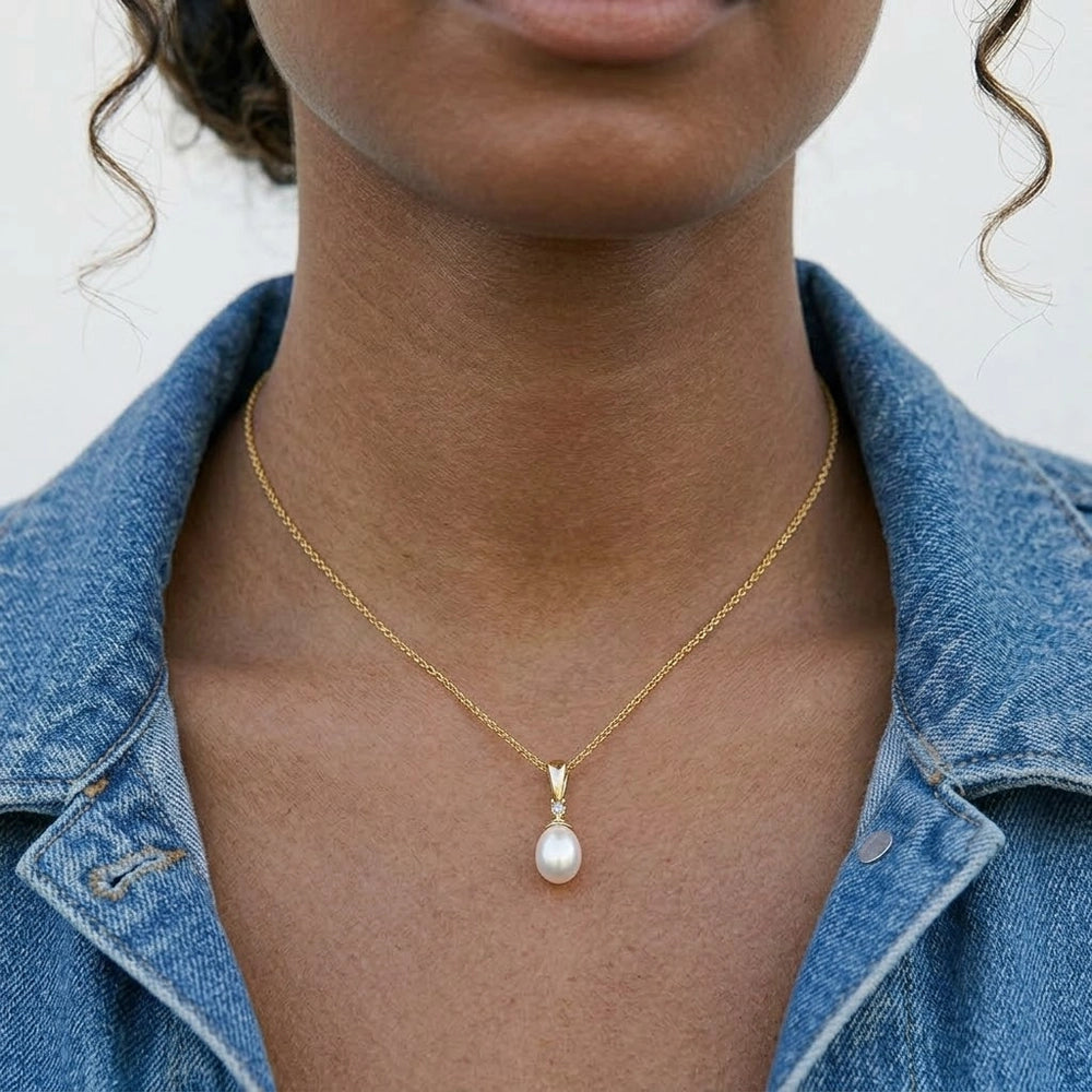 Ophelia – Halsband med pärldroppe och kristall