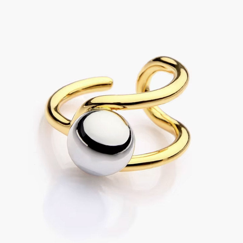 Orbia - Ring med justerbar öppning och böjd form