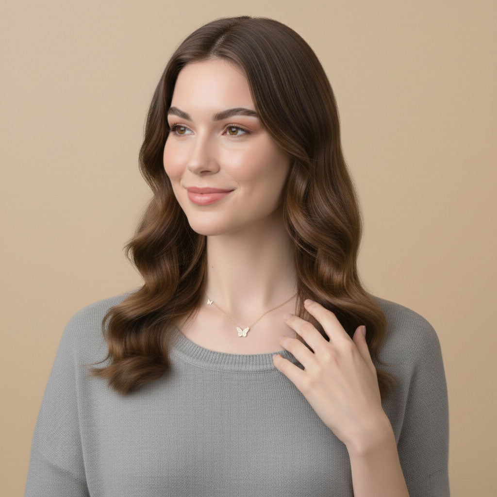 Pandora - Halsband med fjärilshängsmycke