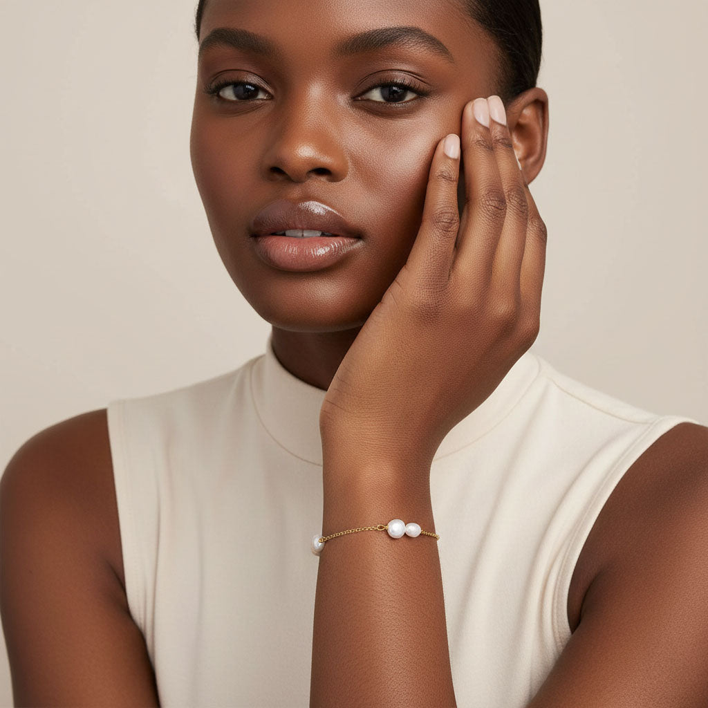 Pearly Glow - Armband med sötvattenspärlor