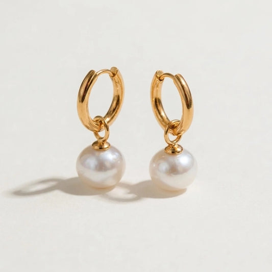 Pearly - Vintageinspirerade pärlörhängen