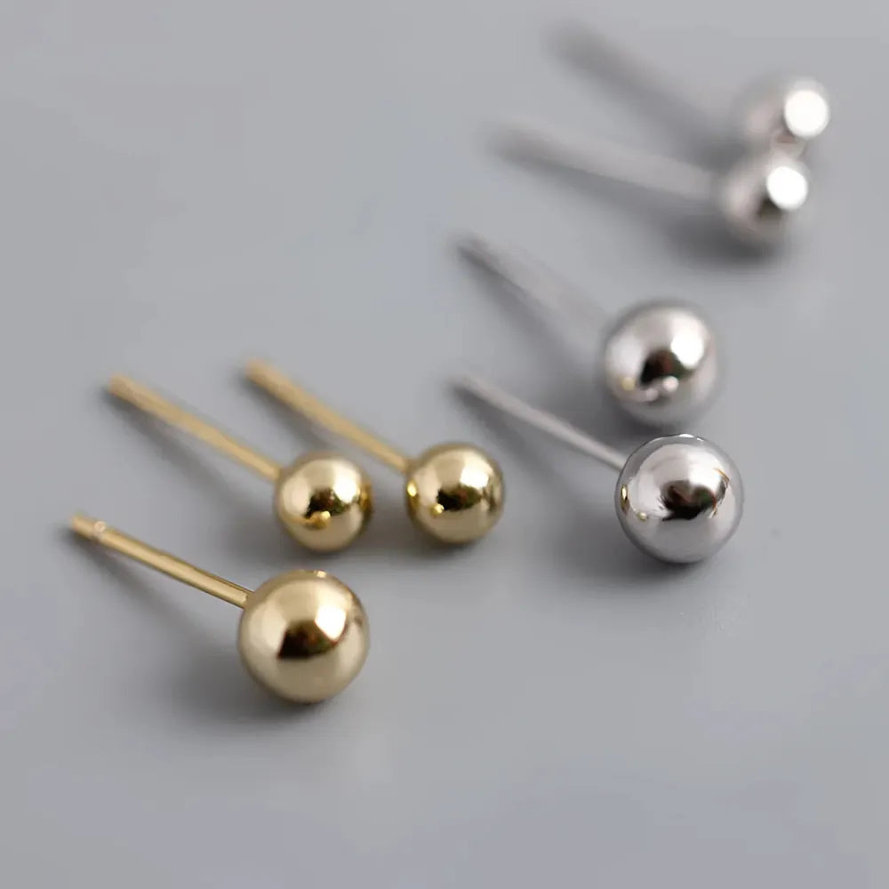 Polly små runda studs minimalistiska öronstickor med polerade guldsilver kulor och tunna metallstift