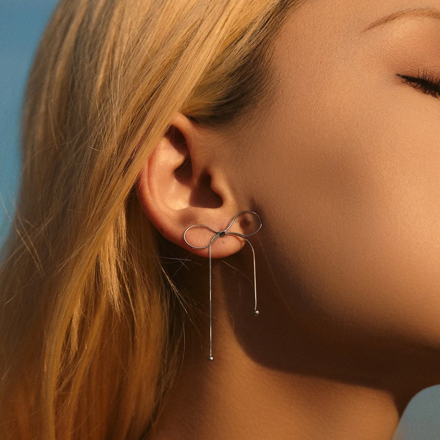 Rosie - Örhängen med rosettmotiv