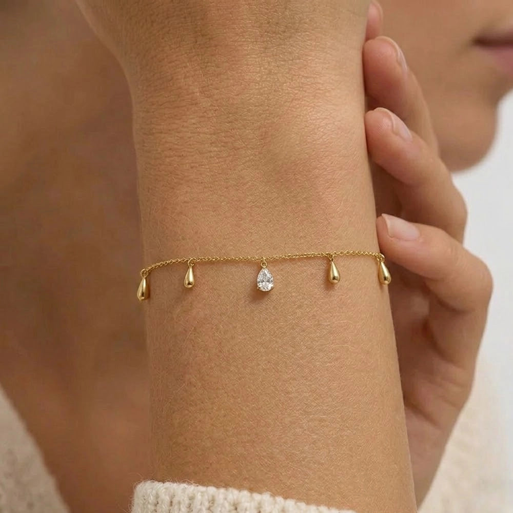 Signy – Armband med droppar och kristalldetalj