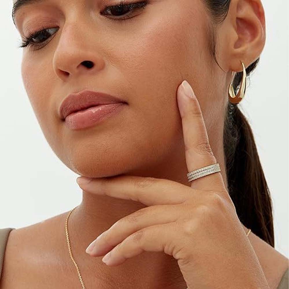 Simplicity - Trendigt J-formade örhängen