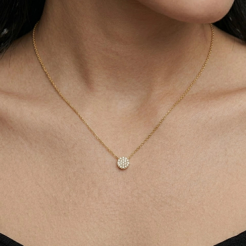Snowfall – Halsband med glittrande hängsmycke