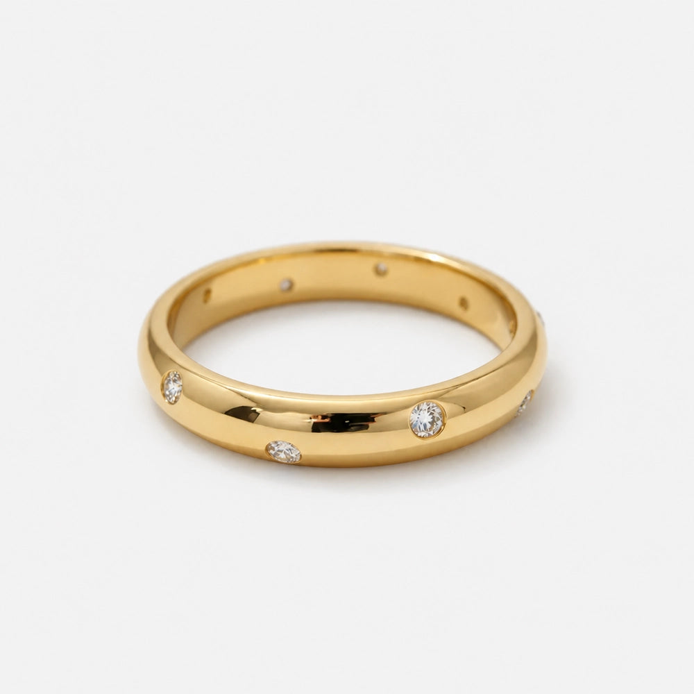 Stjärnklar - Ring med moissanite