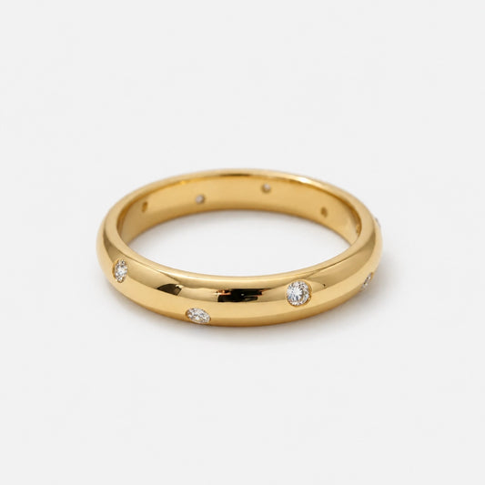 Stjärnklar - Ring med moissanite
