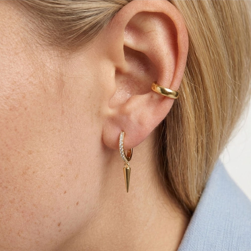 Tova – Hoops med stenar och spikedesign