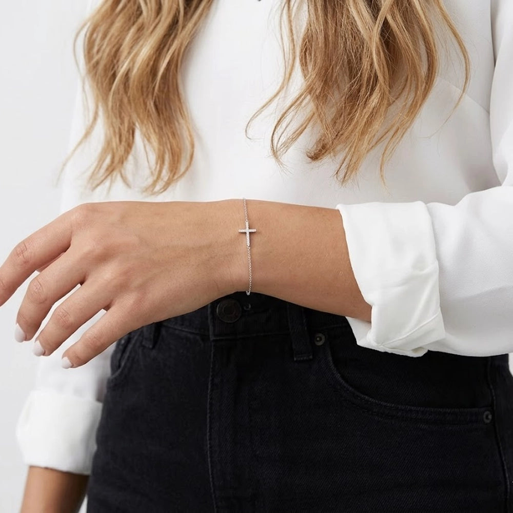 True - Armband med kors