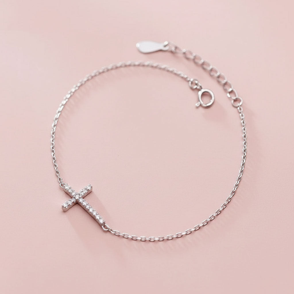 True - Armband med kors