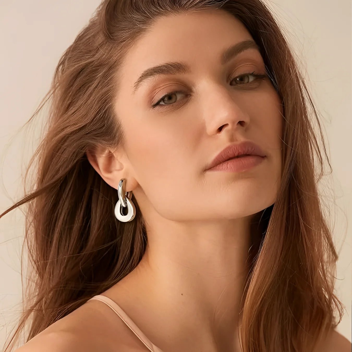 Veya - Örhängen med rundad form