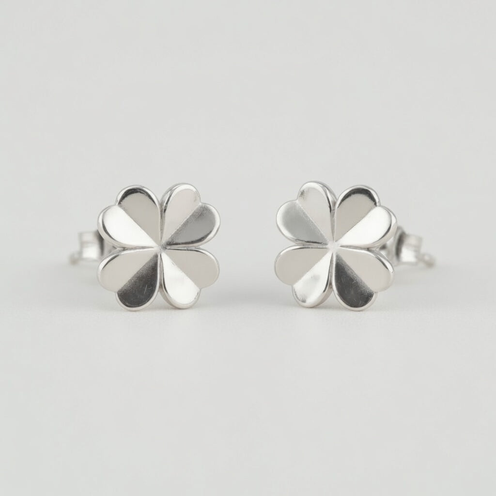 Lucky Clover - Studs med fyrklöver
